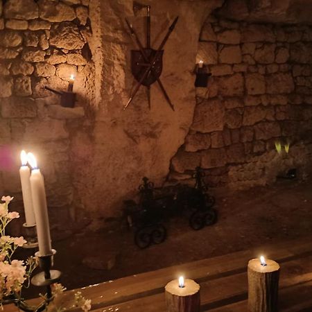 Meuble De Tourisme Petit Chail Saint Savinien Екстер'єр фото